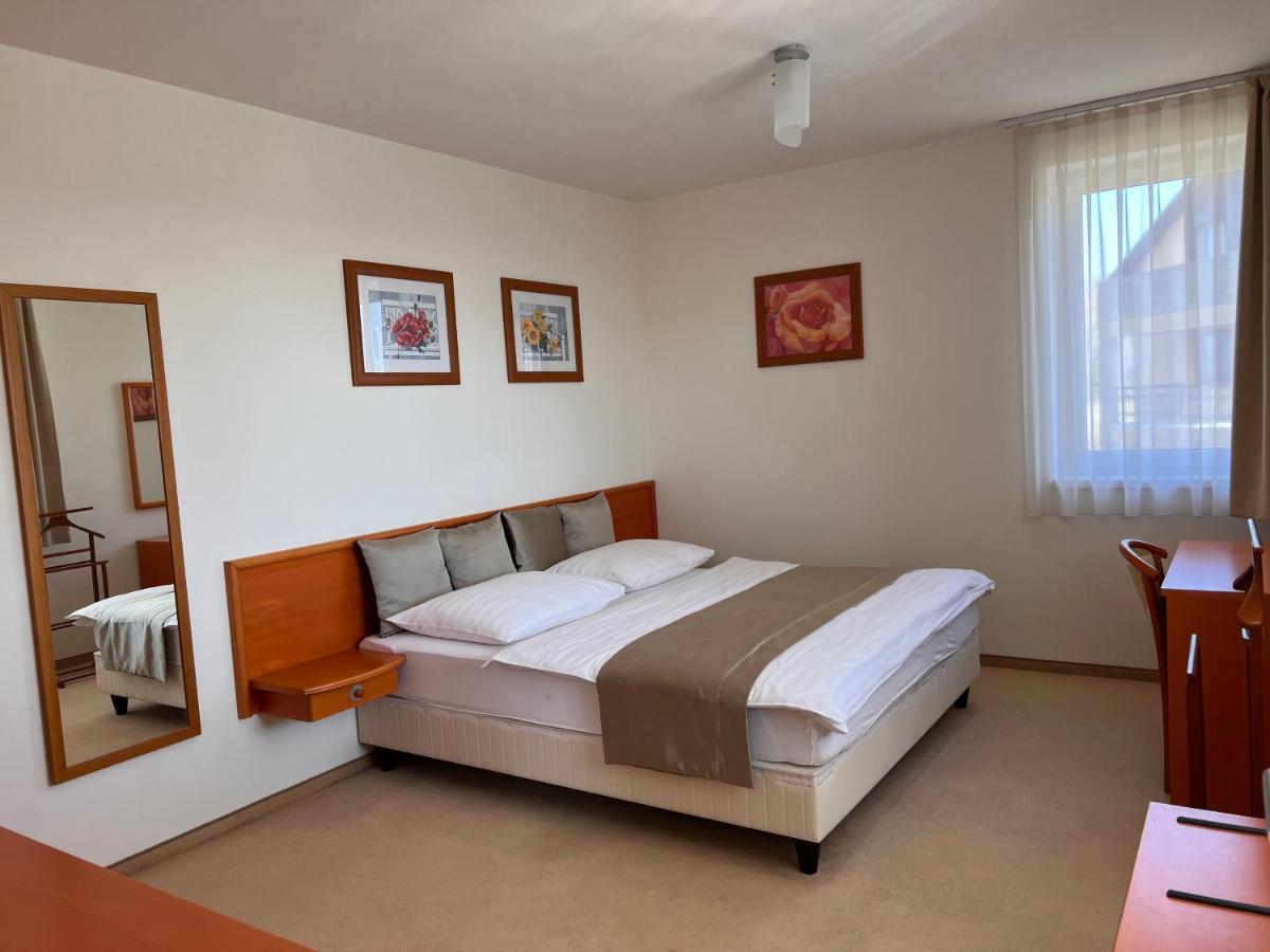 Chance Apartman-birdland Villapark Buekfuerdo Бік